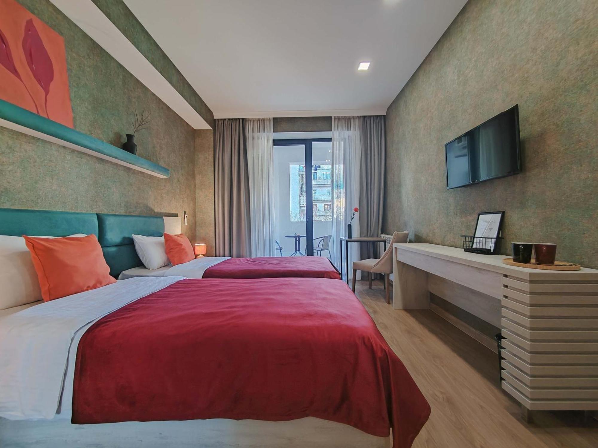 Round Garden Hotel Tbilisi Eksteriør bilde